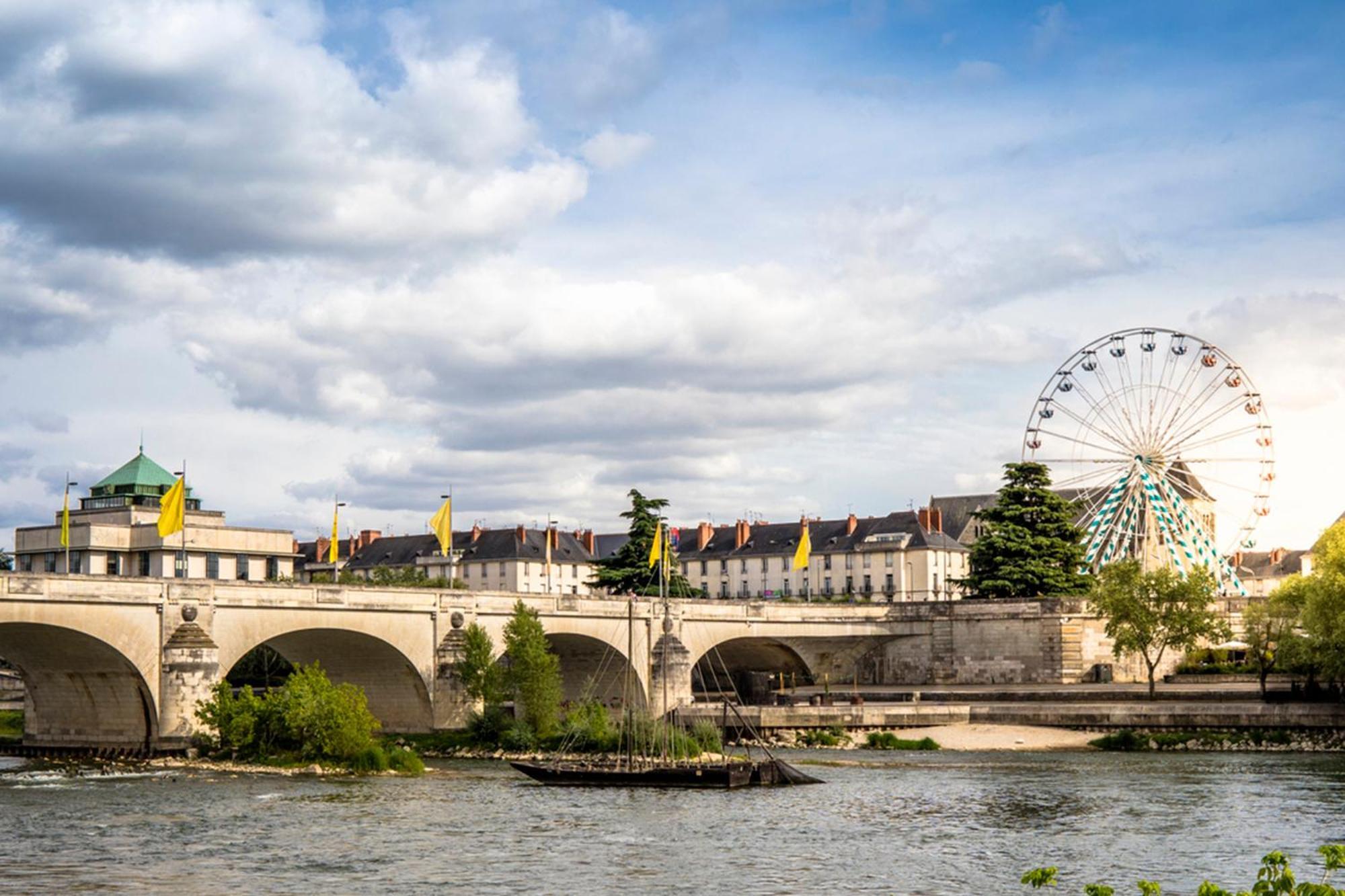Tres Beau Studio Quartier Cathedrale Bord De Loire Tours Bagian luar foto